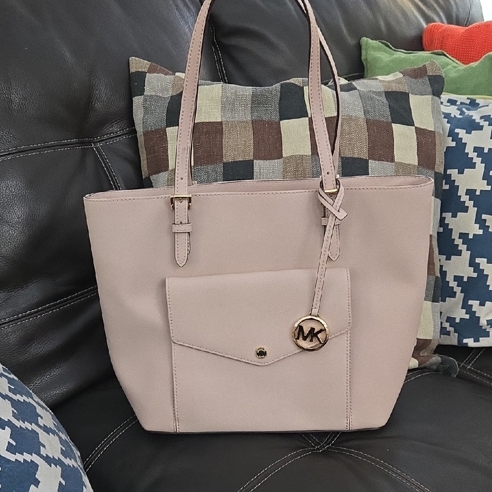 Michael Kors Blush Pink Large Tote Bag Used Only Once, In Very Good  Condition